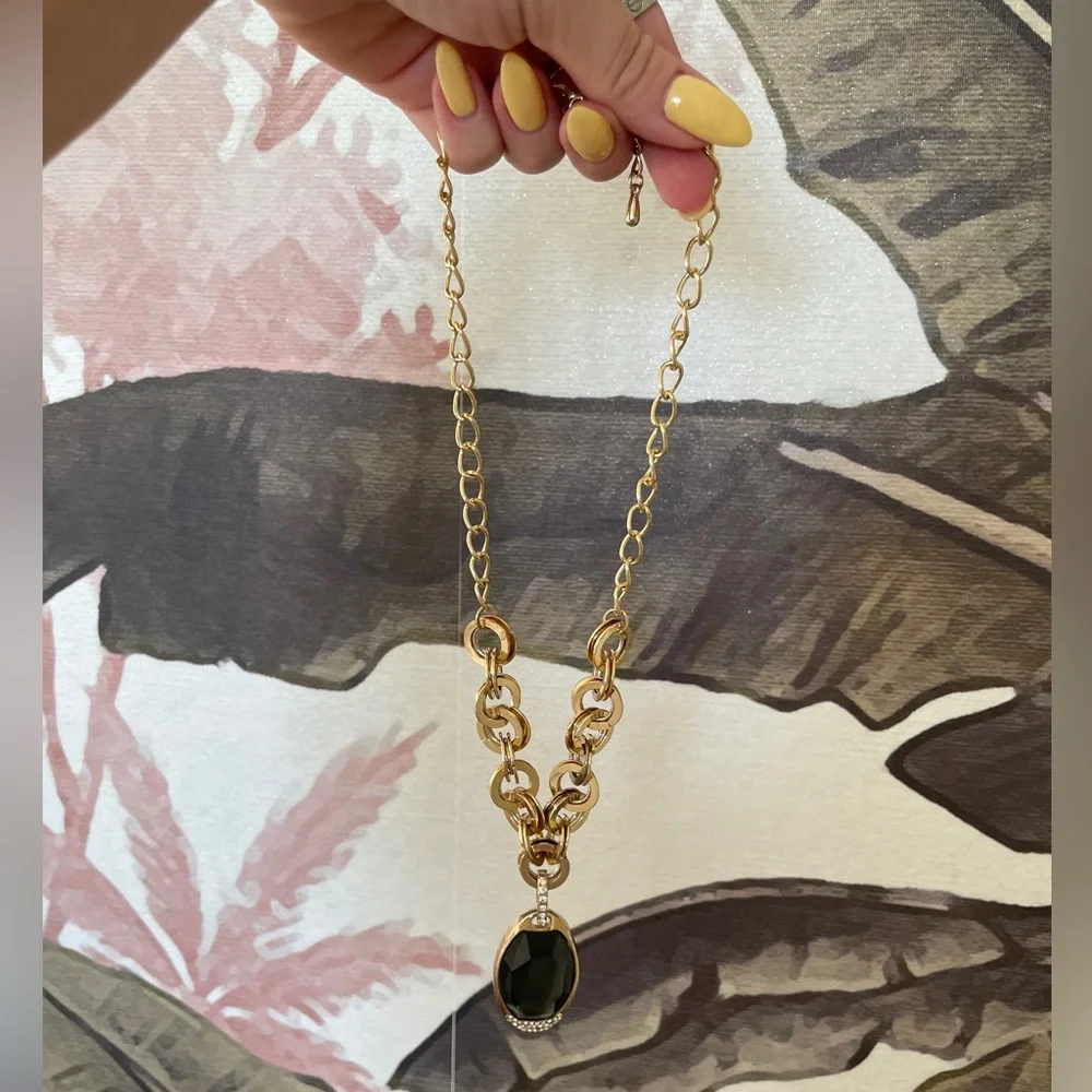 NWOT Gold  tone long necklace costume jewelry crystal oval stone pendant